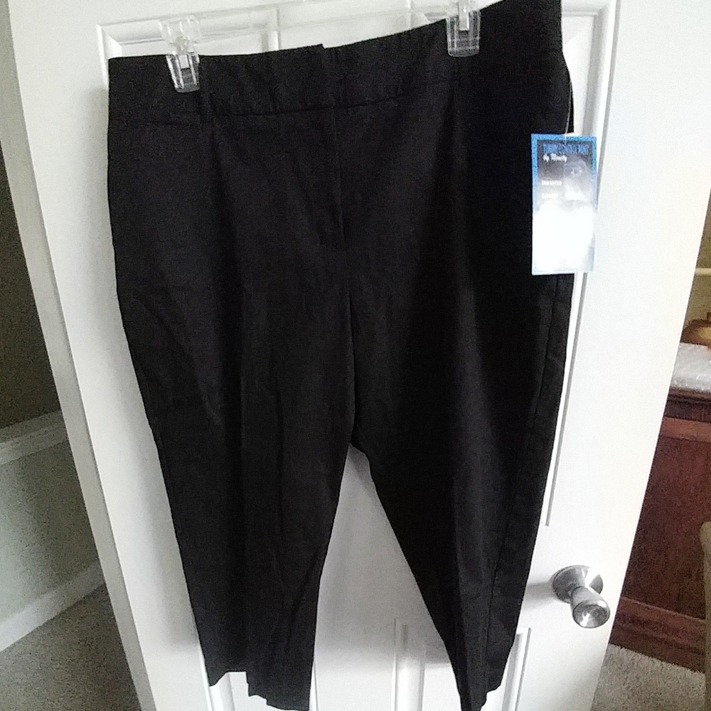 Ninety Capri pants black stretch 14 tummy control
